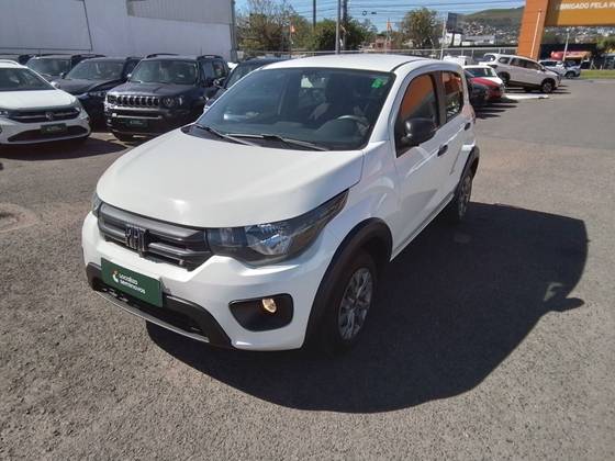 FIAT MOBI 1.0 EVO FLEX LIKE. MANUAL FIAT MOBI 1.0 EVO FLEX LIKE. MANUAL